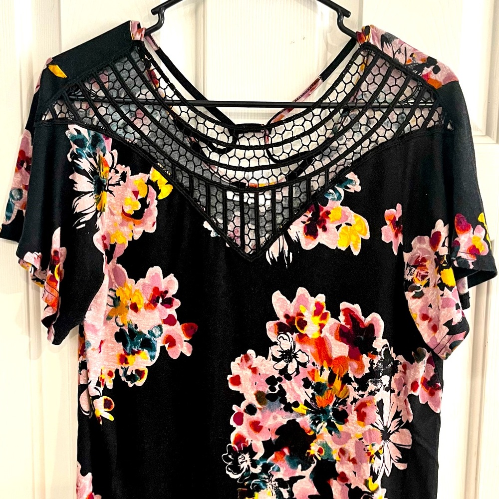 Maurice’s flowery tee